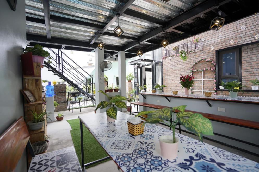 Almor Hostel With Pool In Right Center Ha Long Luaran gambar