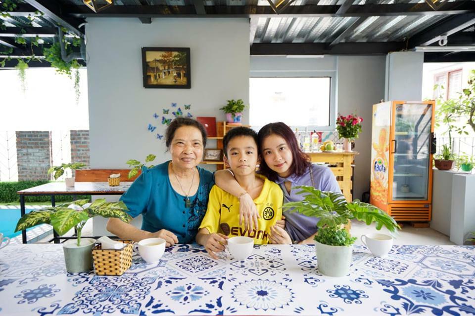Almor Hostel With Pool In Right Center Ha Long Luaran gambar